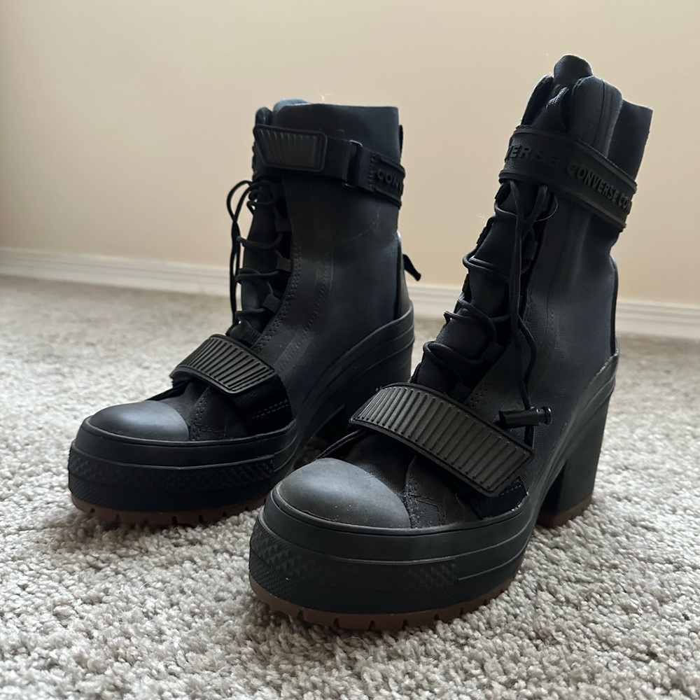 Converse women’s GR82 All Star extra high Black